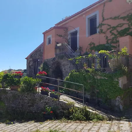 Casa Vulcano * Buccheri