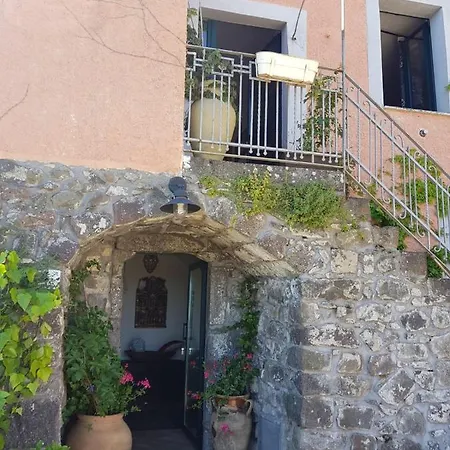Casa Vulcano * Buccheri